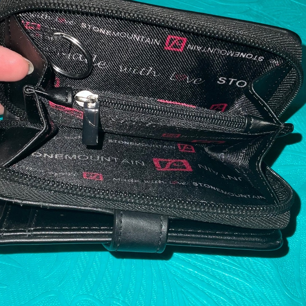 Stone Mountain Nubuck Wallet - Picture 3 of 4